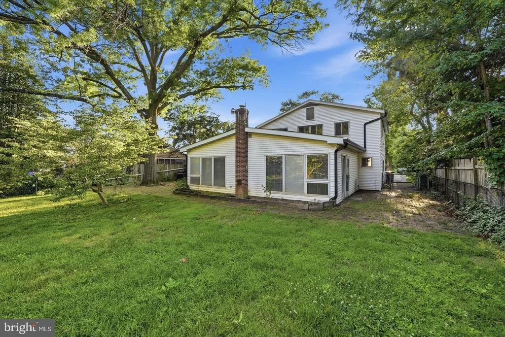 Photo of 1206 BEECHWOOD DRIVE