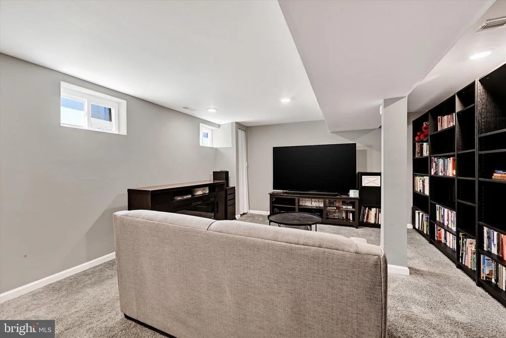 Photo of 5217 CATALPHA ROAD