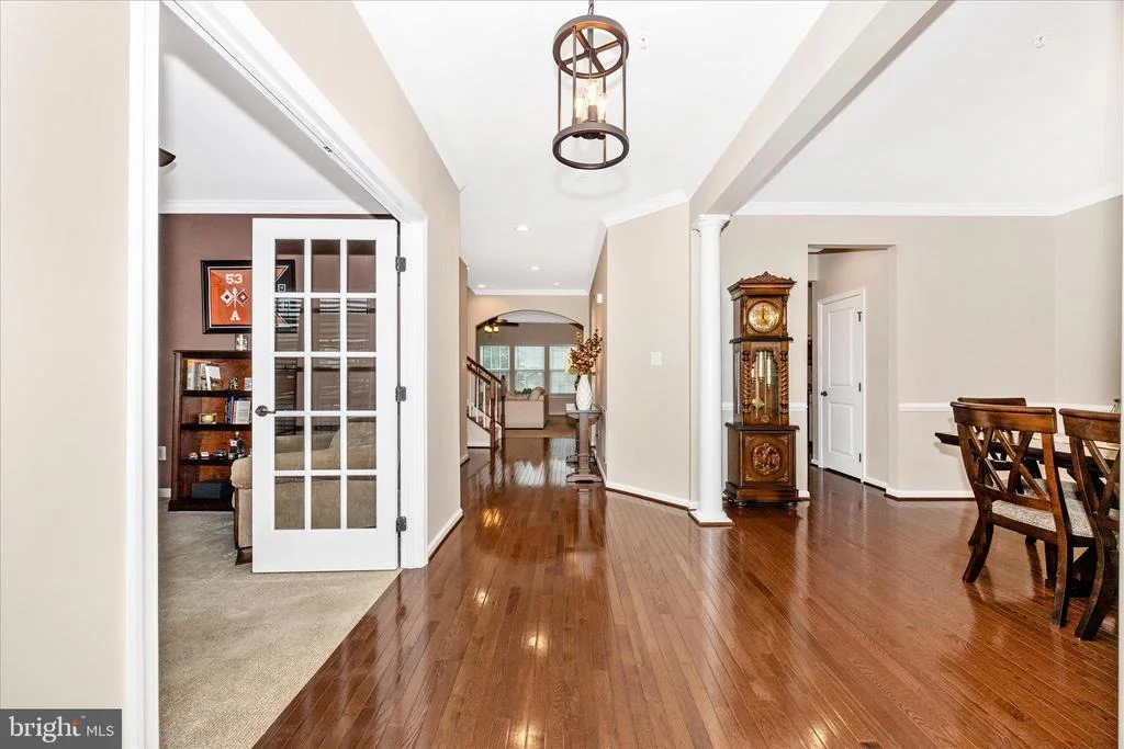 Photo of 4700 PULLER DRIVE