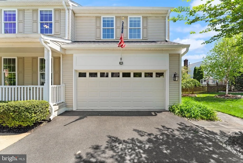 Photo of 817 KENNETH PLACE SE