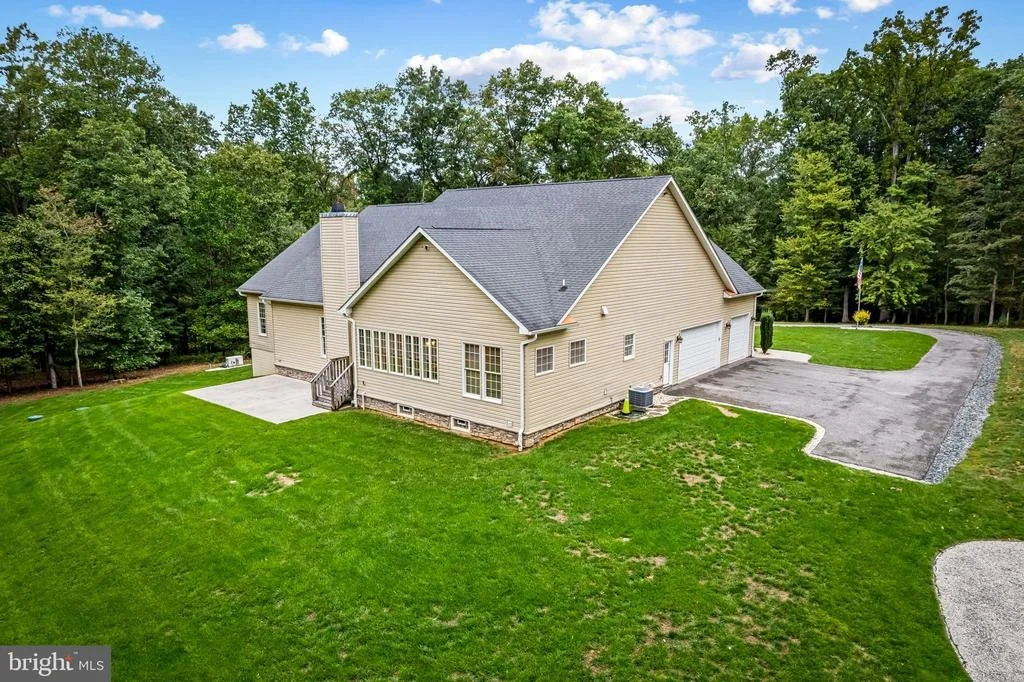 Photo of 1391 MACTON ROAD
