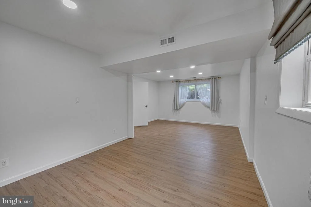 Photo of 19130 DOWDEN CIRCLE