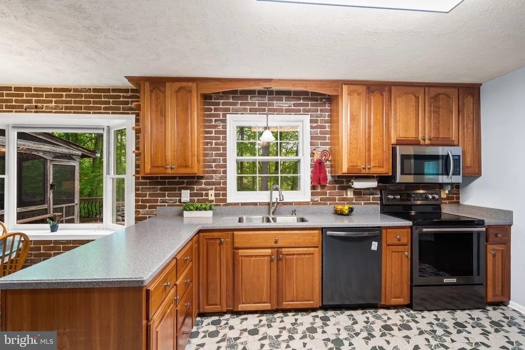 Photo of 11913 FALLING CREEK DRIVE