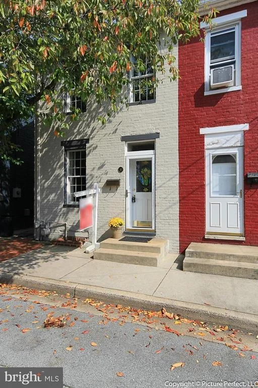 Photo of 10 WISNER STREET N