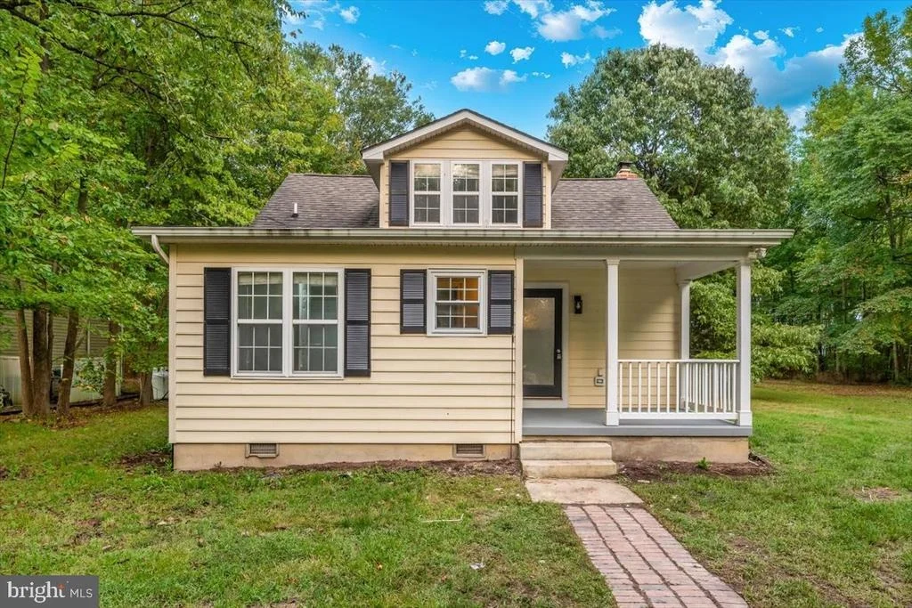Photo of 1552 DENNIS ROAD