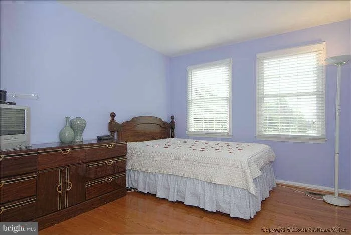 Photo of 901 BALBOA DRIVE