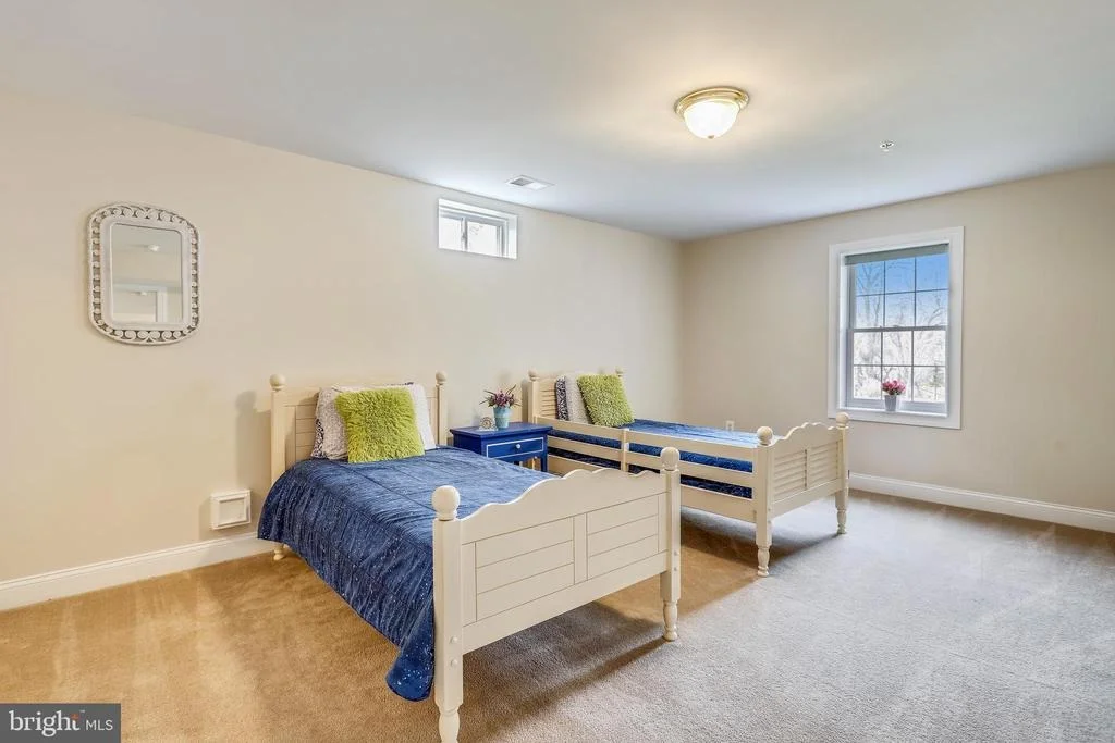 Photo of 24701 FARMVIEW LANE
