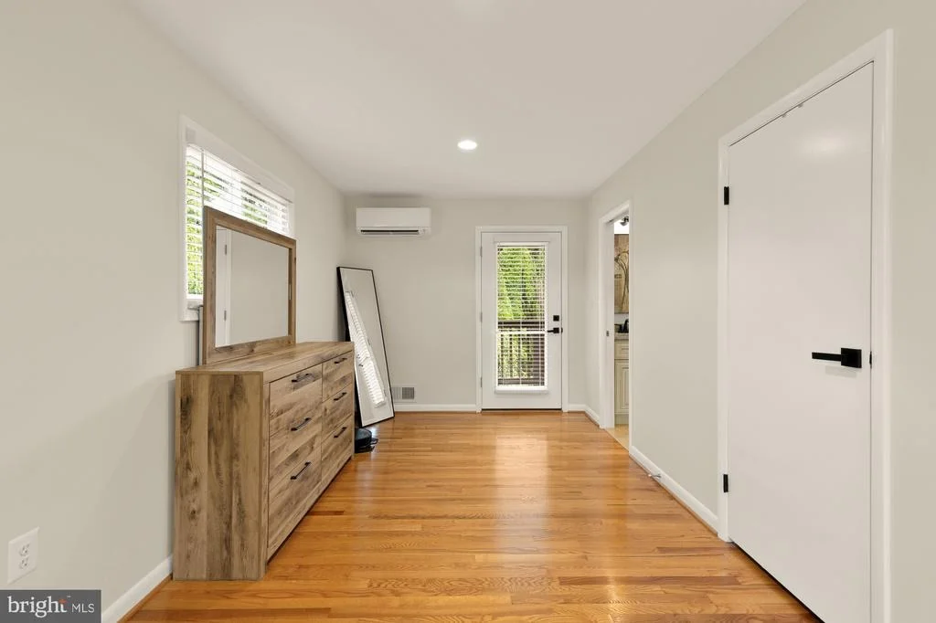 Photo of 5010 KING RICHARD DRIVE