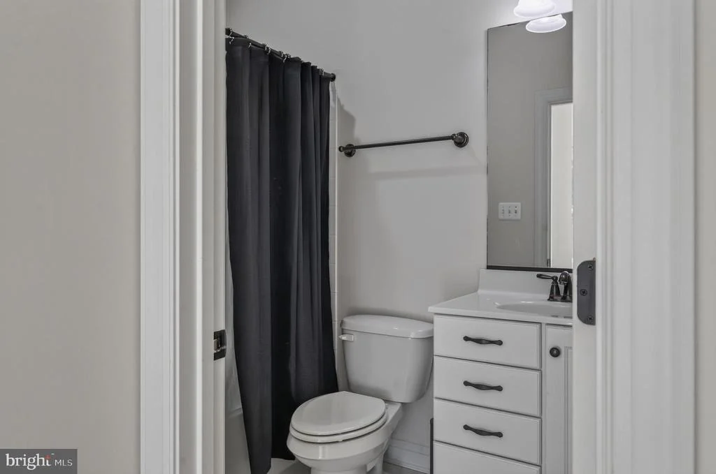 Photo of 1315 VOLUNTEER DRIVE