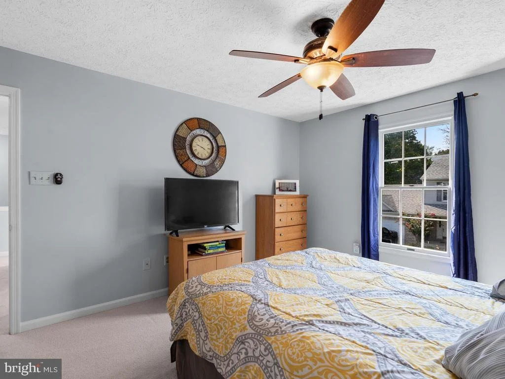 Photo of 6477 MEADOWRIDGE ROAD
