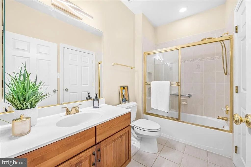 Photo of 6807 MEADOW LANE