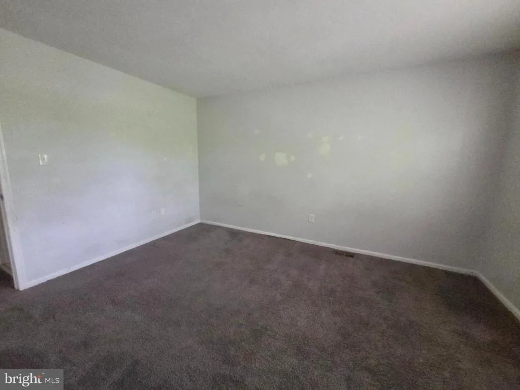 Photo of 20 FOX HOLLOW LANE