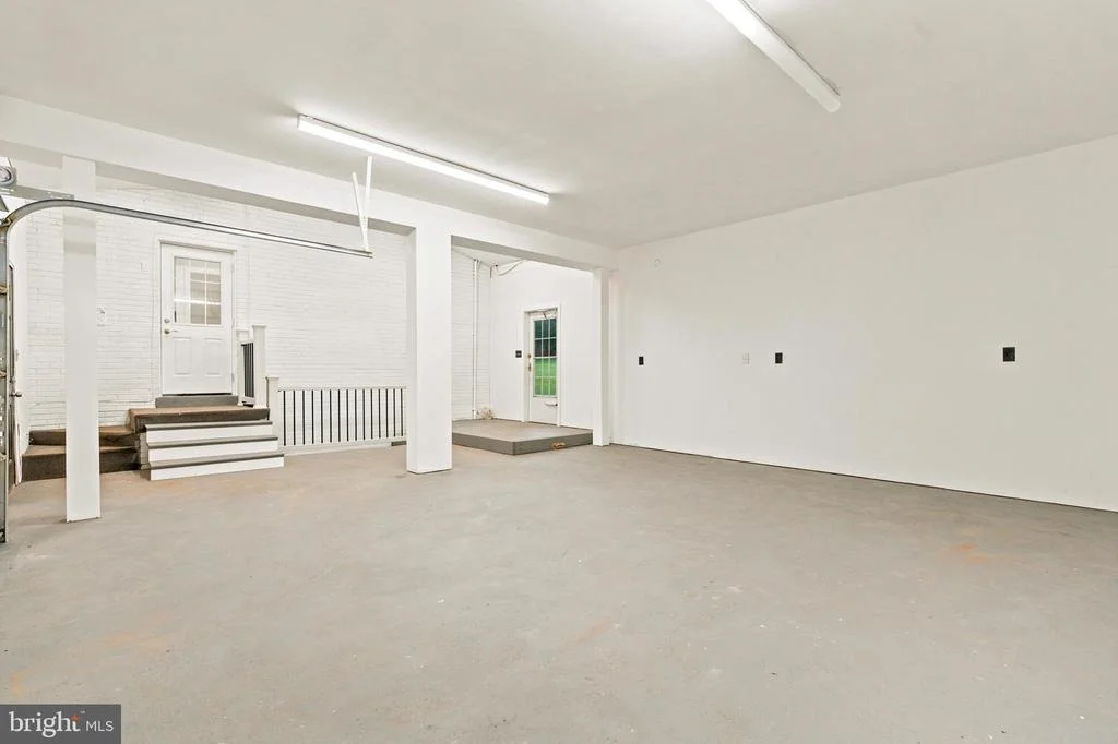 Photo of 4630 MUNCASTER MILL ROAD