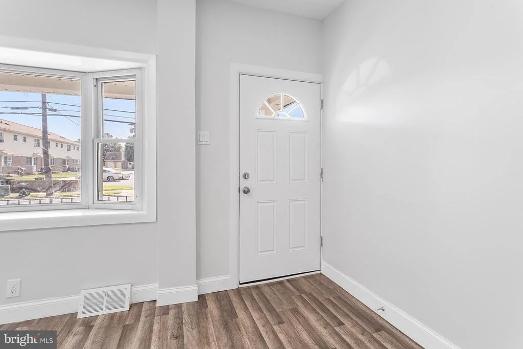 Photo of 623 W 3RD STREET W