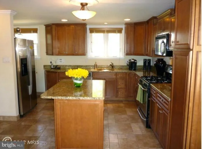 Photo of 1008 CROTON DRIVE
