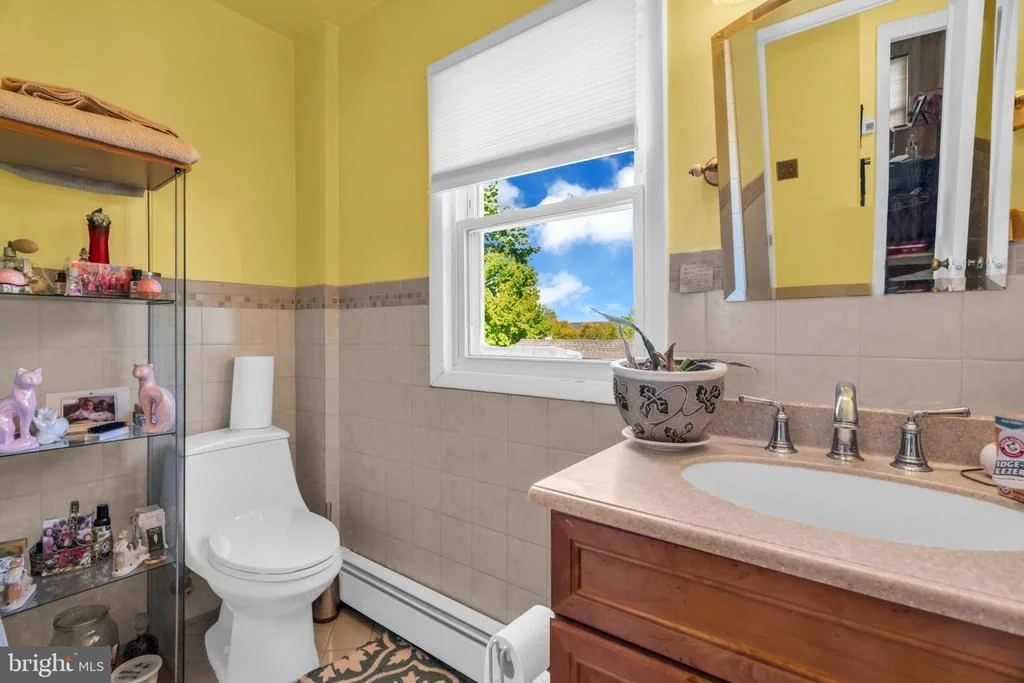 Photo of 1281 LONGFELLOW AVE