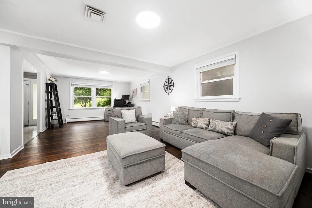 Photo of 1213 DALE DRIVE