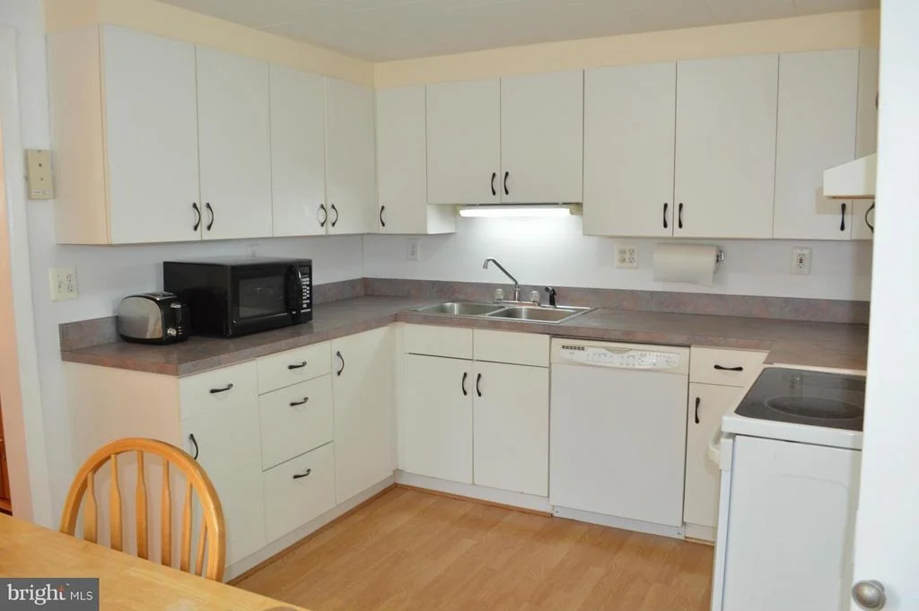 Photo of 111 COMPASS ROAD