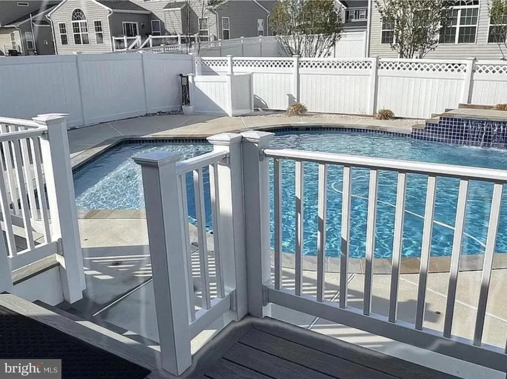 Photo of 131 FAIR BROOK WAY