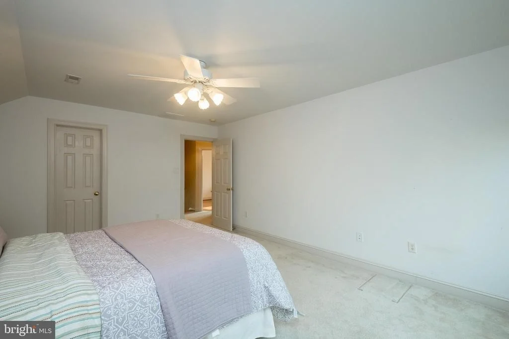 Photo of 5105 WELLINGHALL WAY