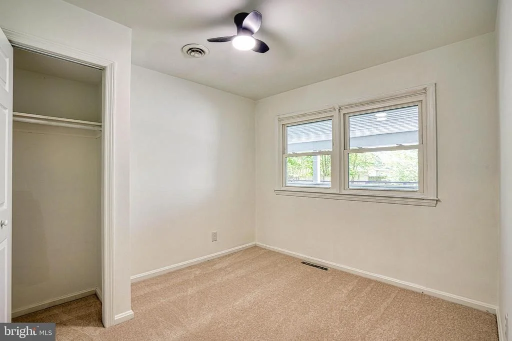Photo of 10 BAY VIEW AVENUE