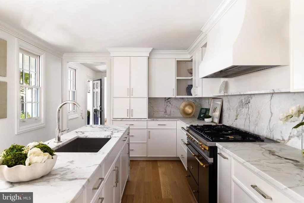 Photo of 3418 RESERVOIR ROAD NW