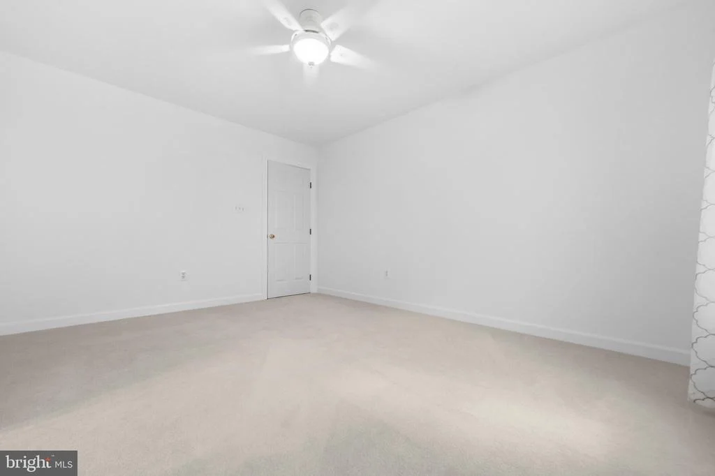 Photo of 21527 FOX FIELD CIRCLE