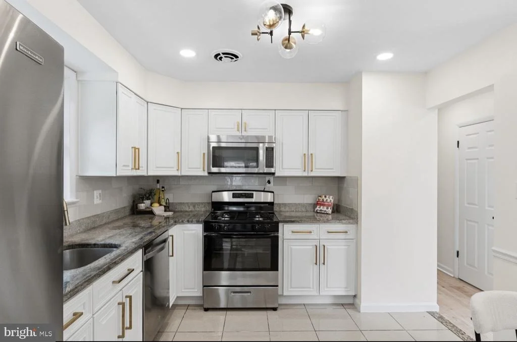 Photo of 6502 SUMMERHILL ROAD