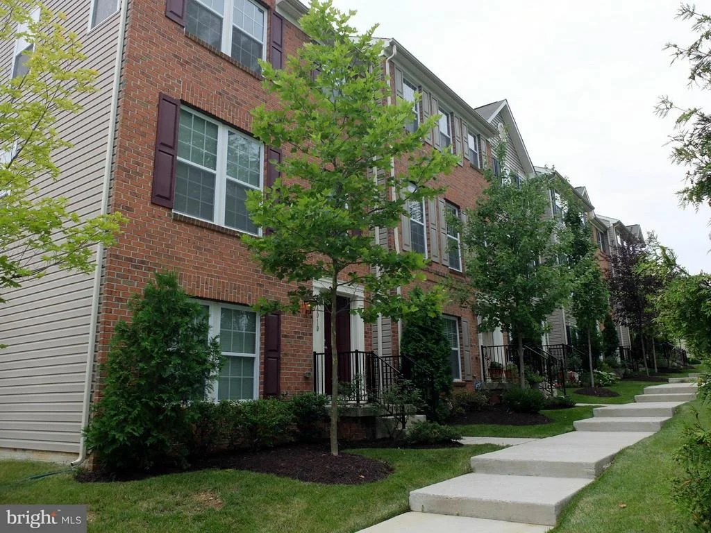 Photo of 8010 WRIGHT PLACE