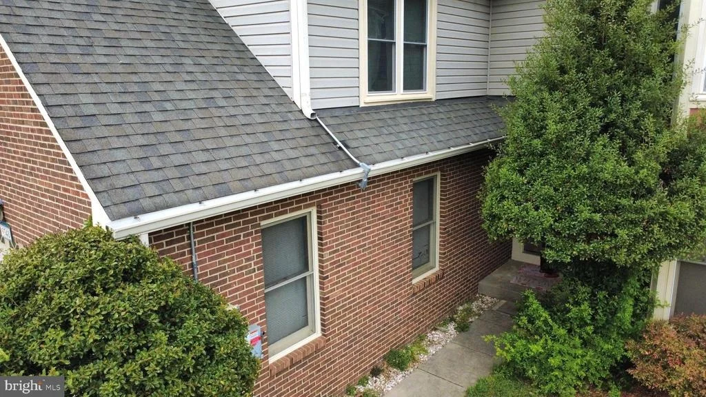 Photo of 9348 CREEKVIEW DRIVE