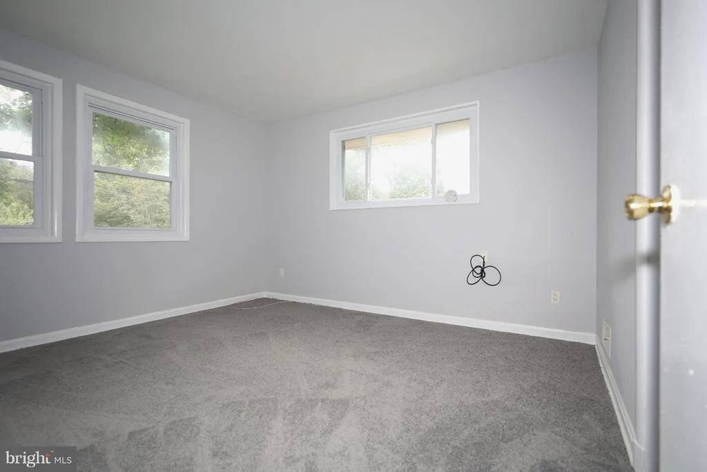 Photo of 13105 HOLDRIDGE ROAD