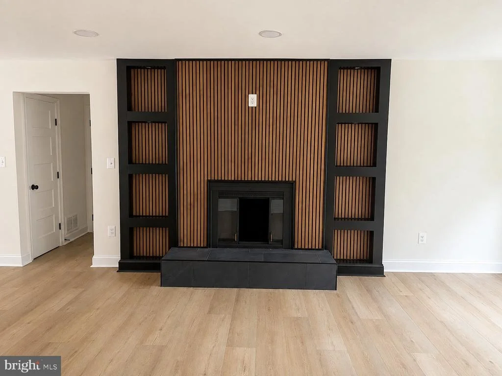 Photo of 14004 MANOR ROAD
