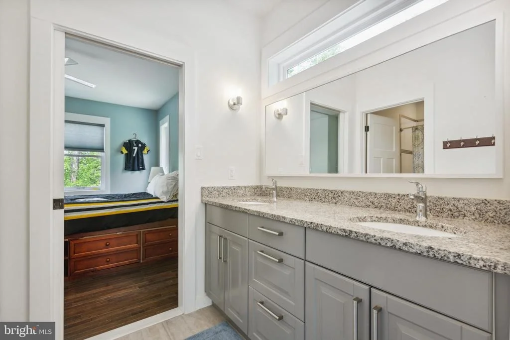 Photo of 803 NORWOOD ROAD