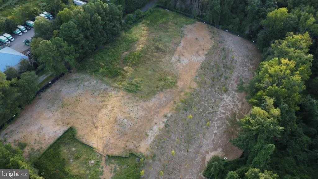Photo of 7813 CINDER BED ROAD