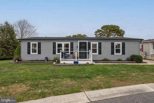 Photo of 401 MAPLEHURST COURT