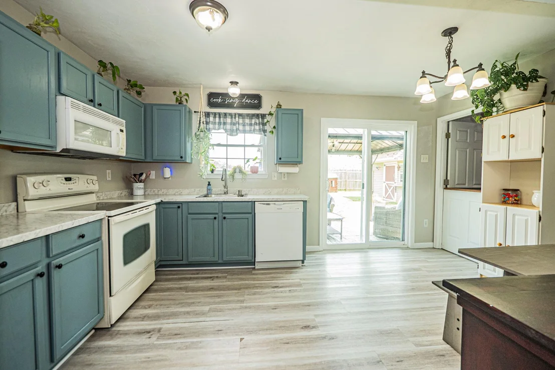 Photo of 13 BONNIEFIELD CIRCLE