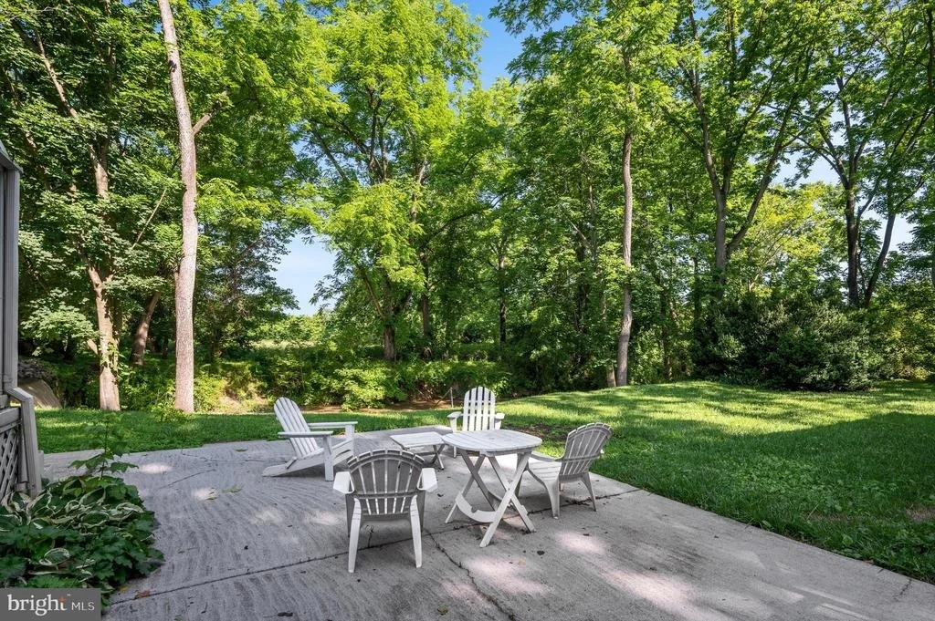 Photo of 6517 KABLETOWN ROAD