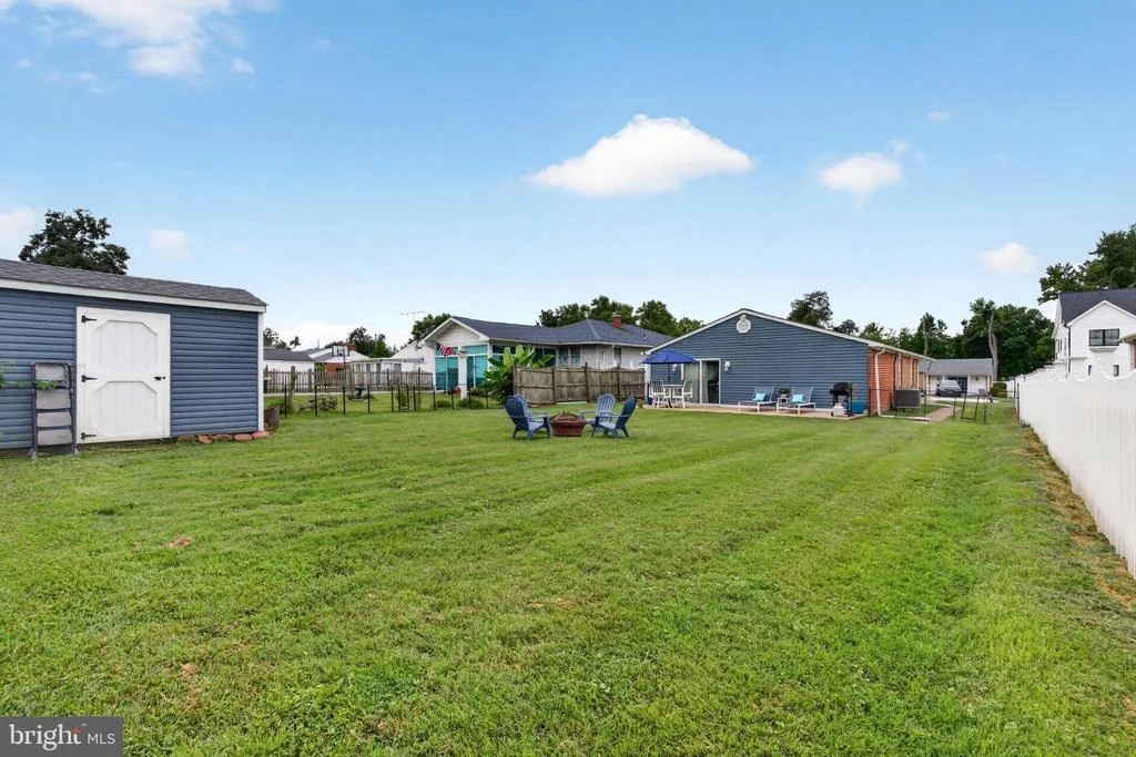 Photo of 2125 MAPLE ROAD