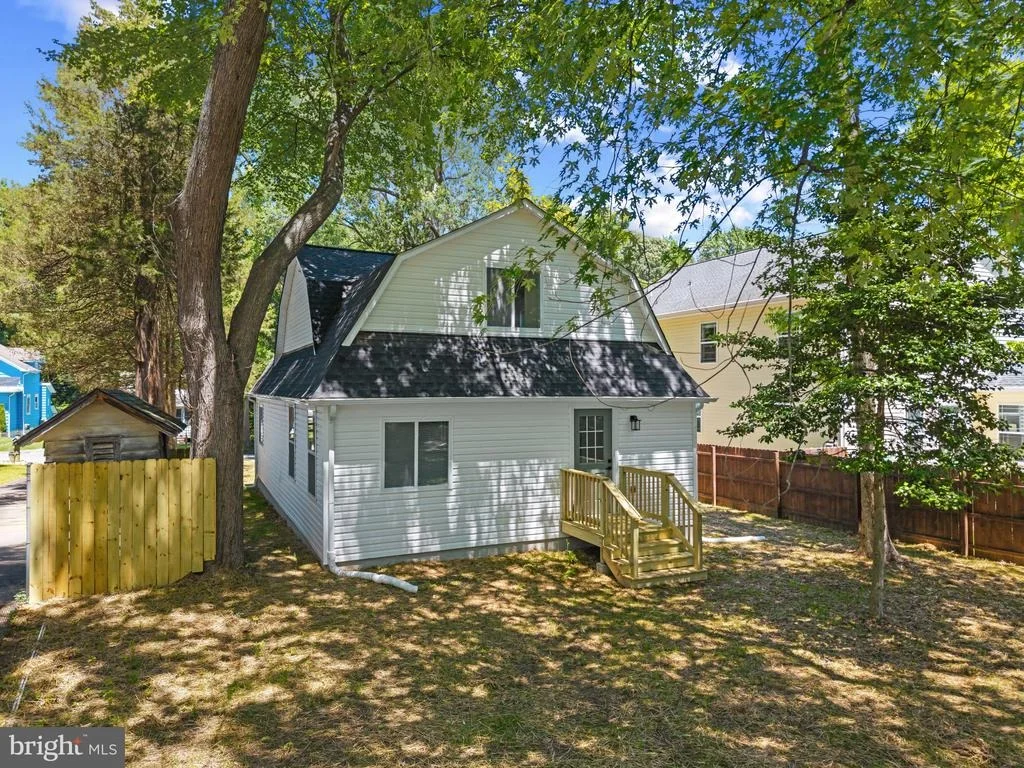Photo of 113 LINDEN AVENUE