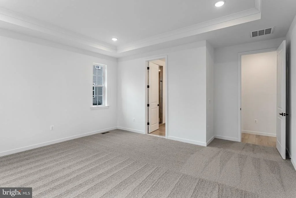 Photo of 2079 SPRINGVALE DRIVE