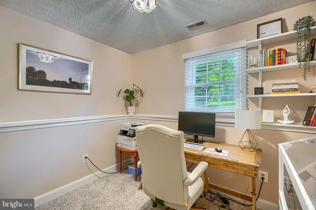 Photo of 1004 PEPPARD DRIVE