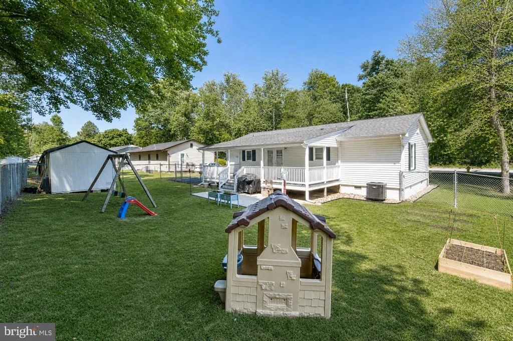 Photo of 15 WILLOW LANE