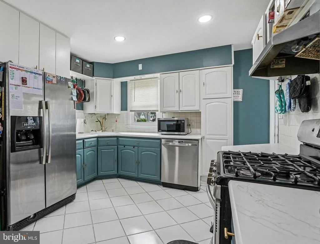 Photo of 150 HAWTHORNE DRIVE