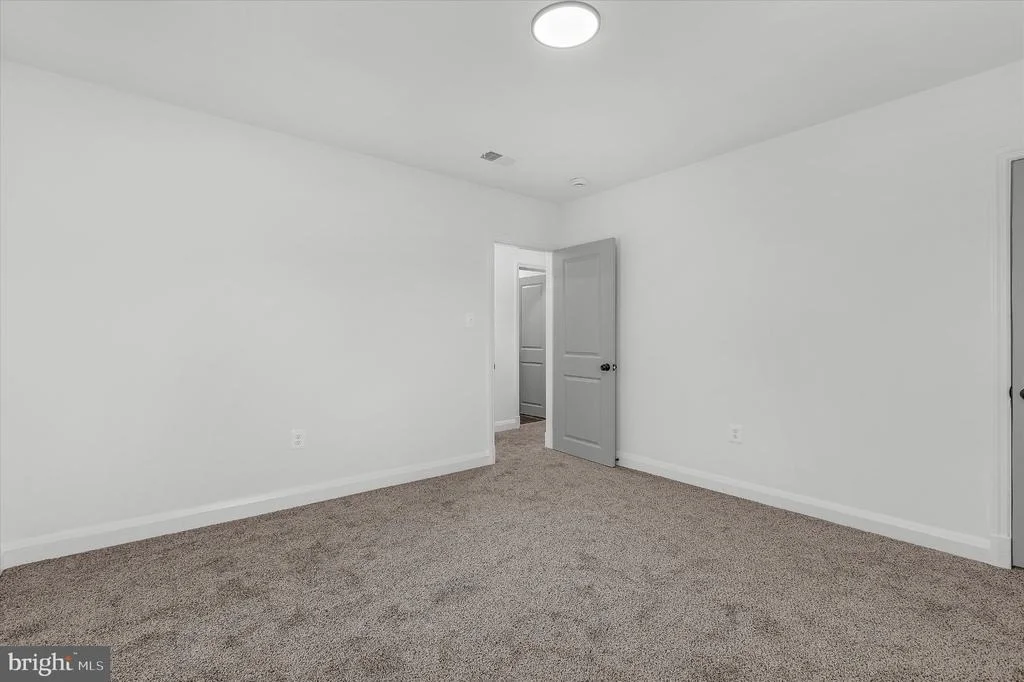 Photo of 5505 ASHBOURNE ROAD