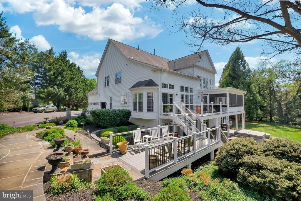 Photo of 7804 MEADOWVALE TERRACE