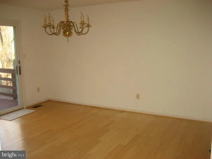 Photo of 1408 COLLEEN LANE