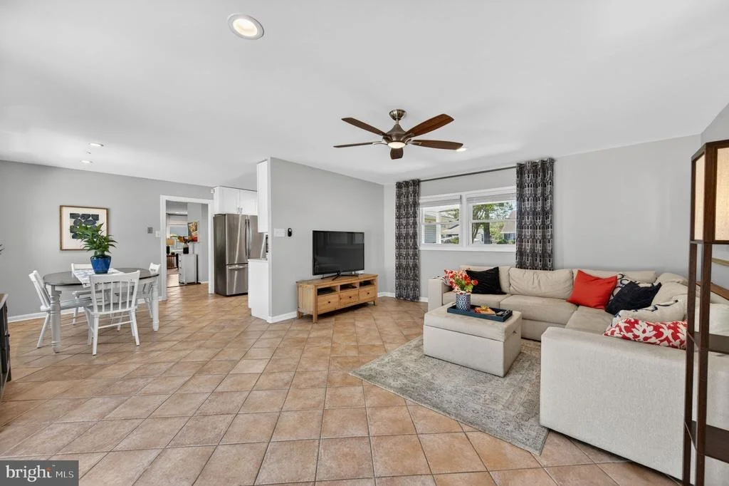 Photo of 3905 CARVEL LANE