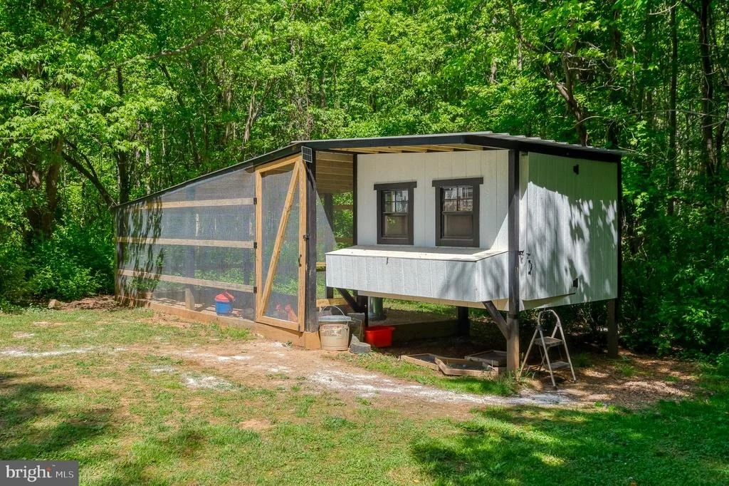 Photo of 2056 CHAPEL ROAD