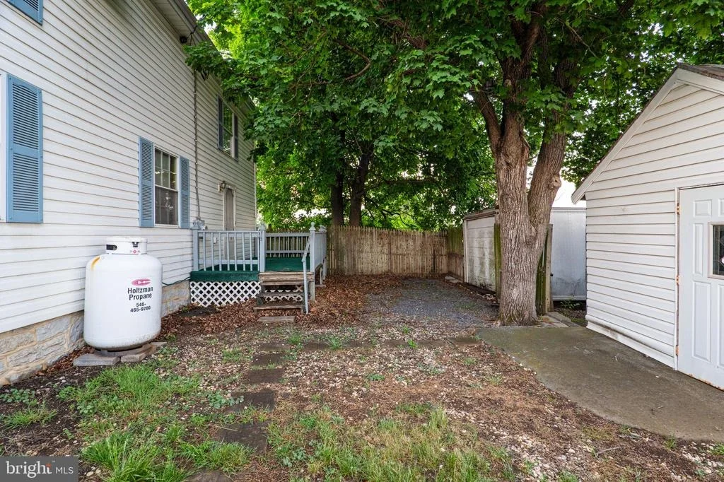 Photo of 2974 MARTINSBURG