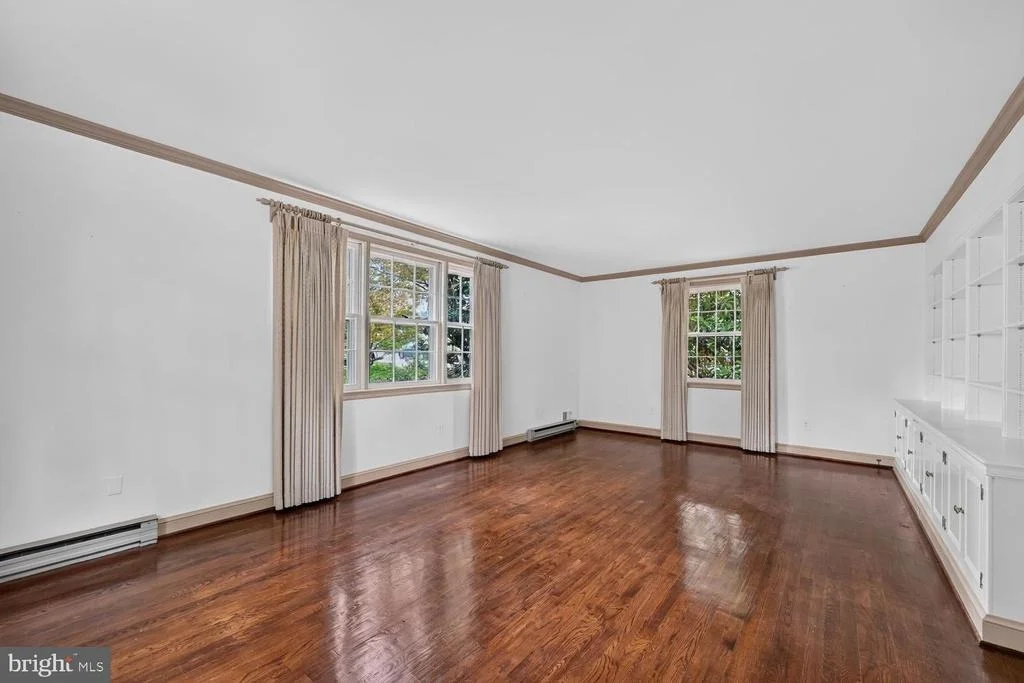 Photo of 4747 UPTON STREET NW